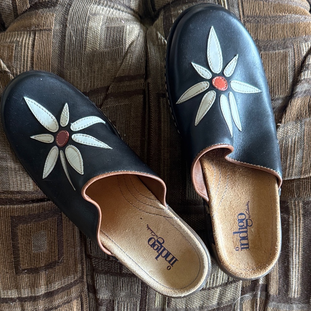 Clarks Black and White Floral Mules